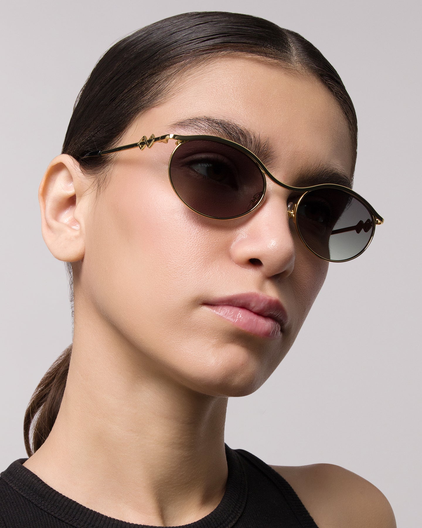 Shop Taylor Sunglasses in Gold Colour – Available Online in USA, UK, Canada & United Arab Emirates